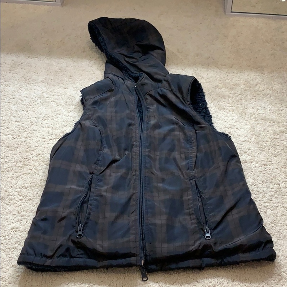 REVERSIBLE Sherpa vest